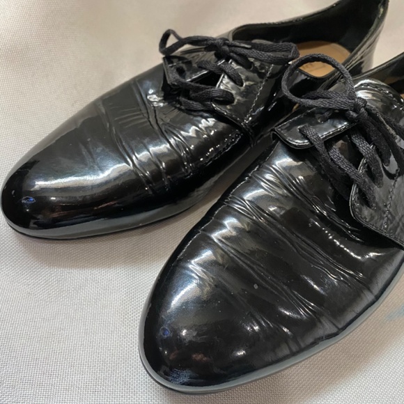 Prada Black Patent Leather Loafers - Picture 2 of 9